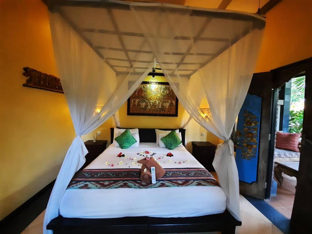 Tirta Sari Bungalow Pemuteran Eksteriør bilde
