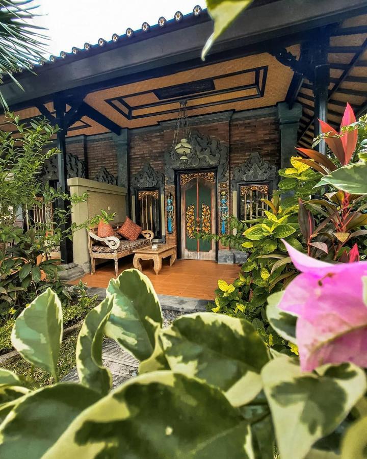Tirta Sari Bungalow Pemuteran Eksteriør bilde
