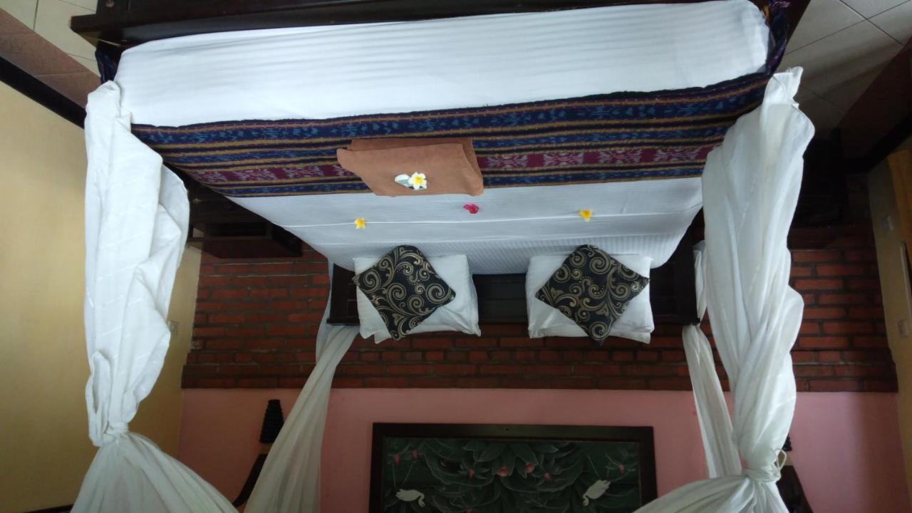 Tirta Sari Bungalow Pemuteran Eksteriør bilde