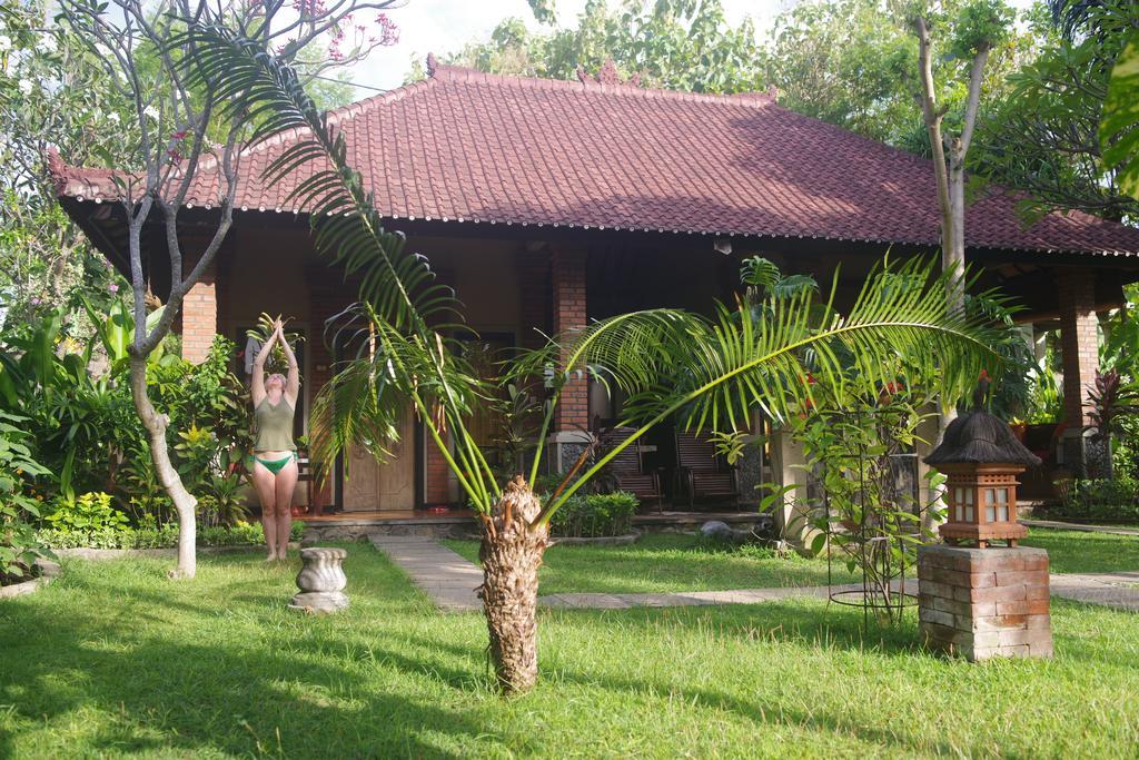 Tirta Sari Bungalow Hotell Pemuteran Eksteriør bilde